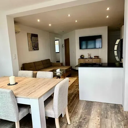 Escape To Calm With Sea View *