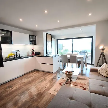 Escape To Calm With Sea View Apartment Grosseto-Prugna