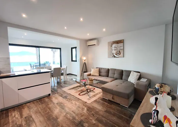 Daire Escape To Calm With Sea View *